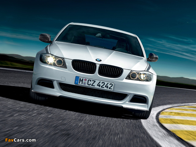 Photos of BMW 335i Performance Power Kit (E90) 2008 (640 x 480)
