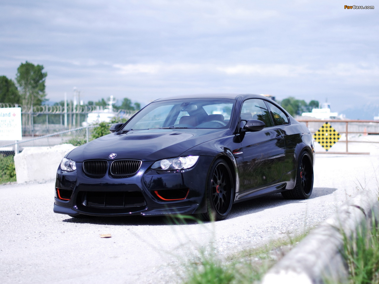 Photos of MW Design BMW M3 Coupe (E92) 2009 (1280 x 960)