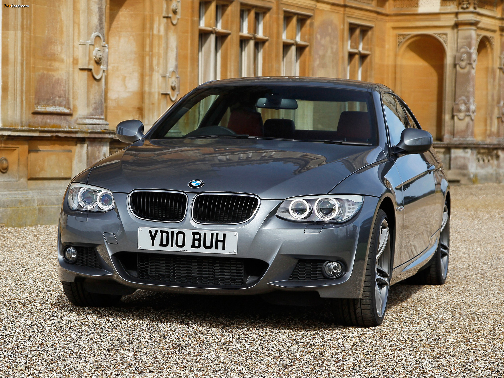 Photos of BMW 320d Coupe M Sports Package UK-spec (E92) 2010 (2048 x 1536)