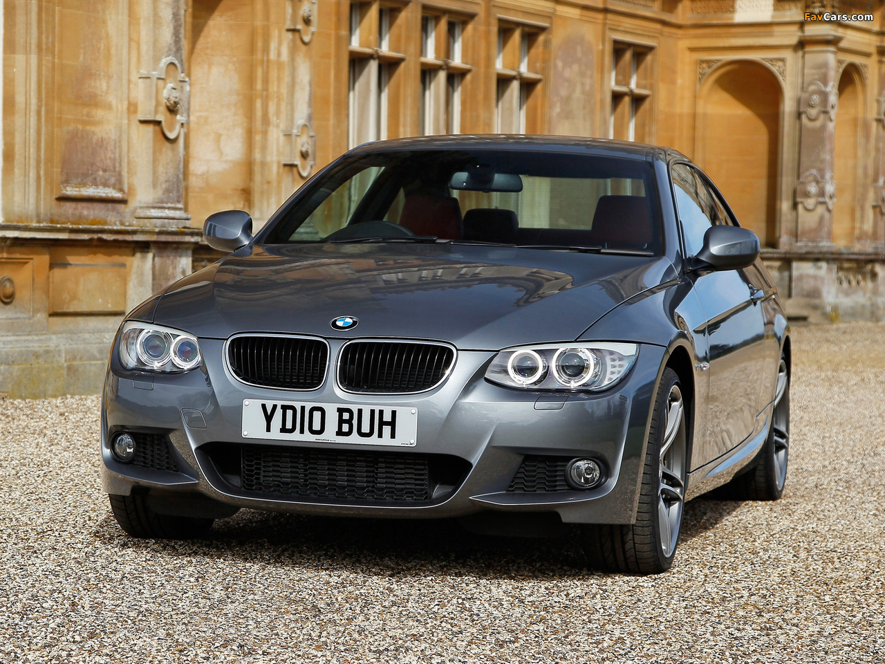 Photos of BMW 320d Coupe M Sports Package UK-spec (E92) 2010 (1280 x 960)