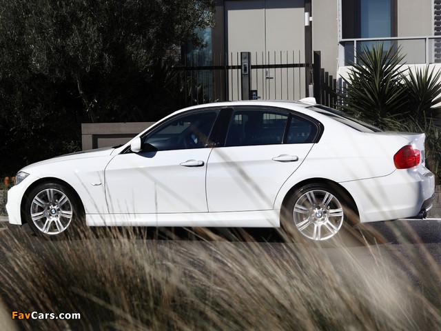 Photos of BMW 325i Sedan M Sports Package AU-spec (E90) 2011 (640 x 480)