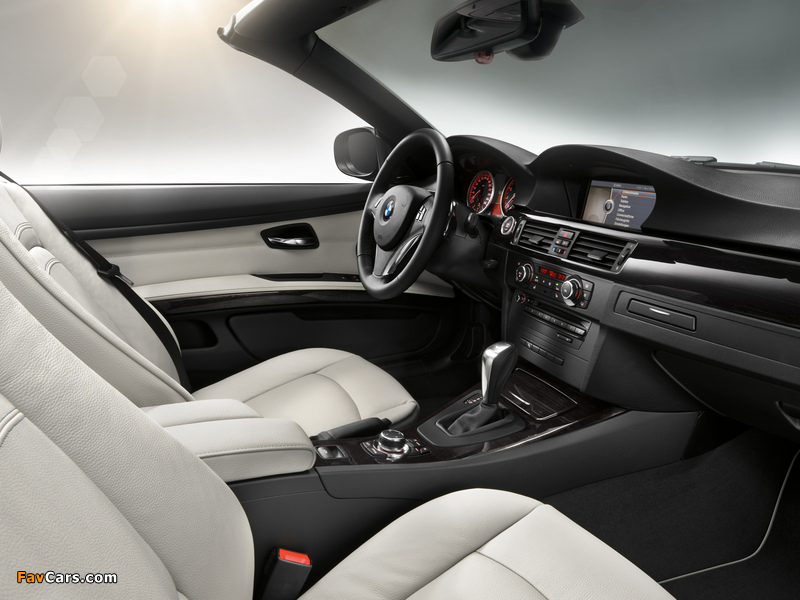 Photos of BMW 325i Cabrio Edition Exclusive (E93) 2011 (800 x 600)