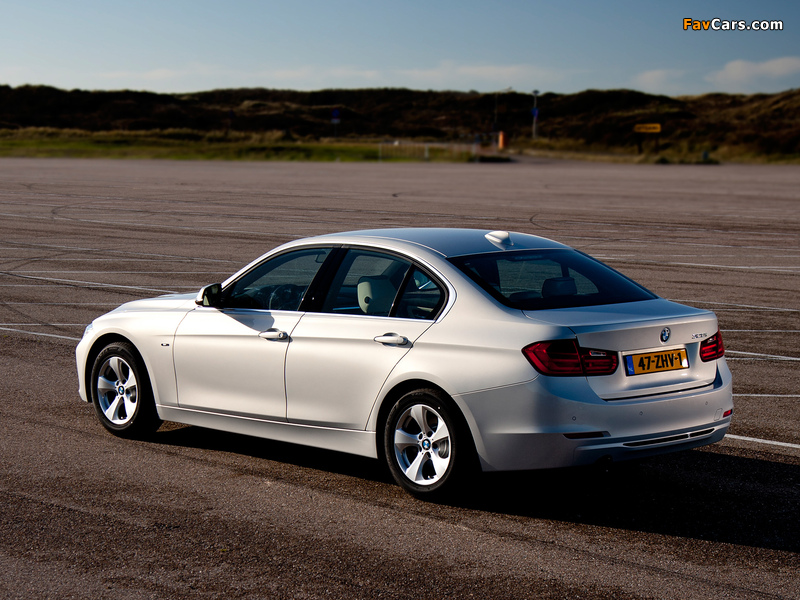 Photos of BMW 320i Sedan Sport Line (F30) 2012 (800 x 600)