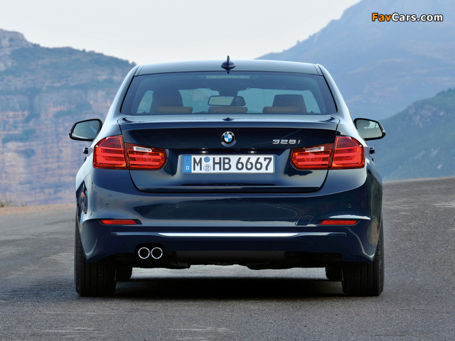 Photos of BMW 328i Sedan Luxury Line (F30) 2012 (640 x 480)
