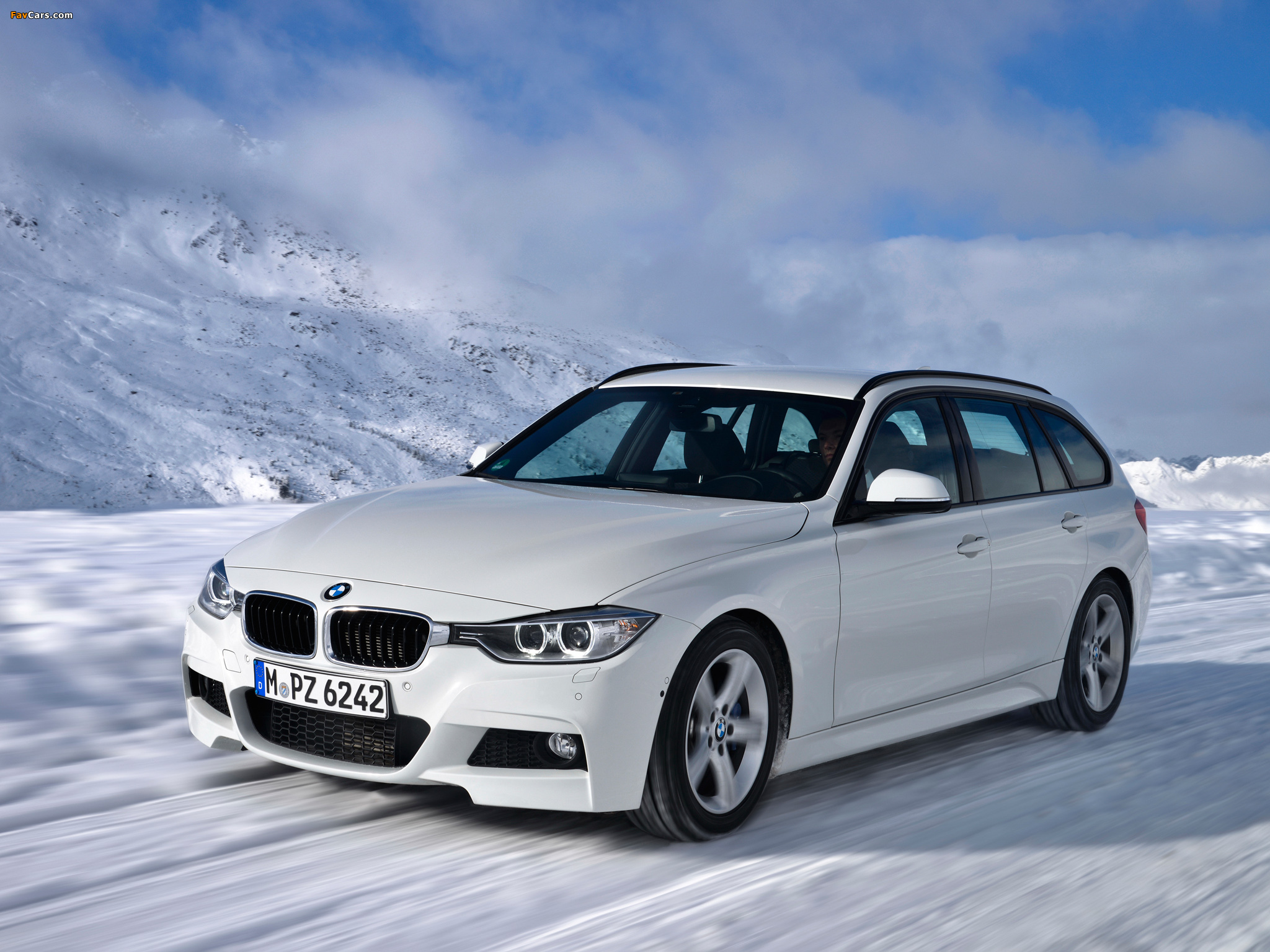 Photos of BMW 320d xDrive Touring M Sports Package (F31) 2013 (2048 x 1536)