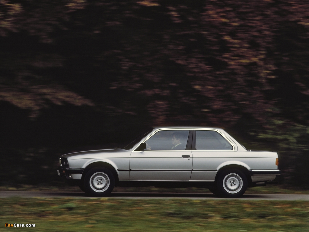 Photos of BMW 318i Coupe (E30) 1982–91 (1024 x 768)