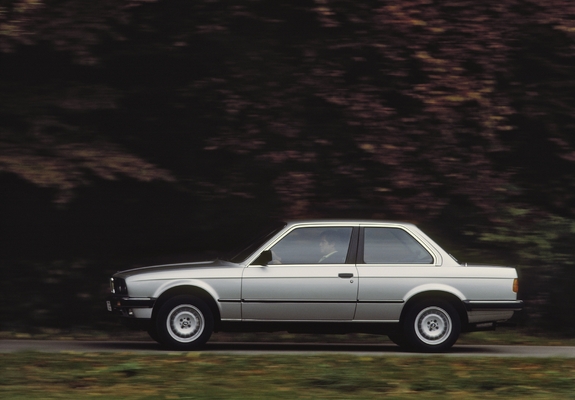 Photos of BMW 318i Coupe (E30) 1982–91