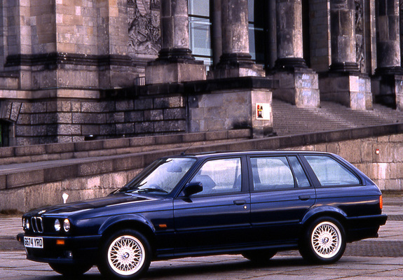 Photos of BMW 320i Touring UK-spec (E30) 1988–91