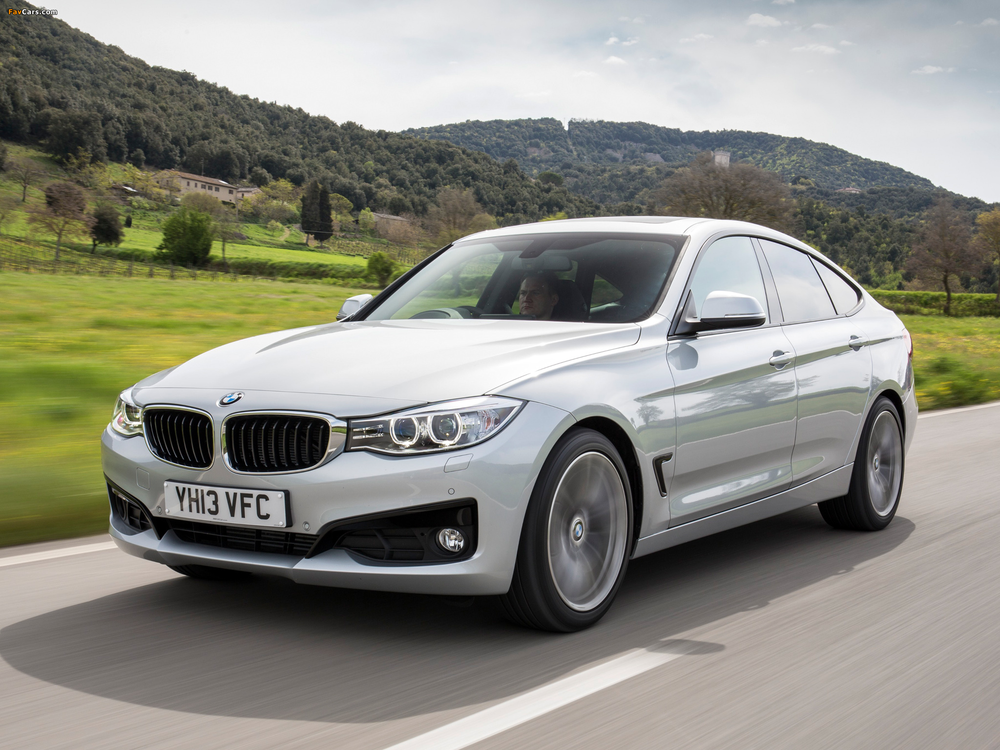 Pictures of BMW 318d Gran Turismo Sport Line UK-spec (F34) 2013 (2048 x 1536)