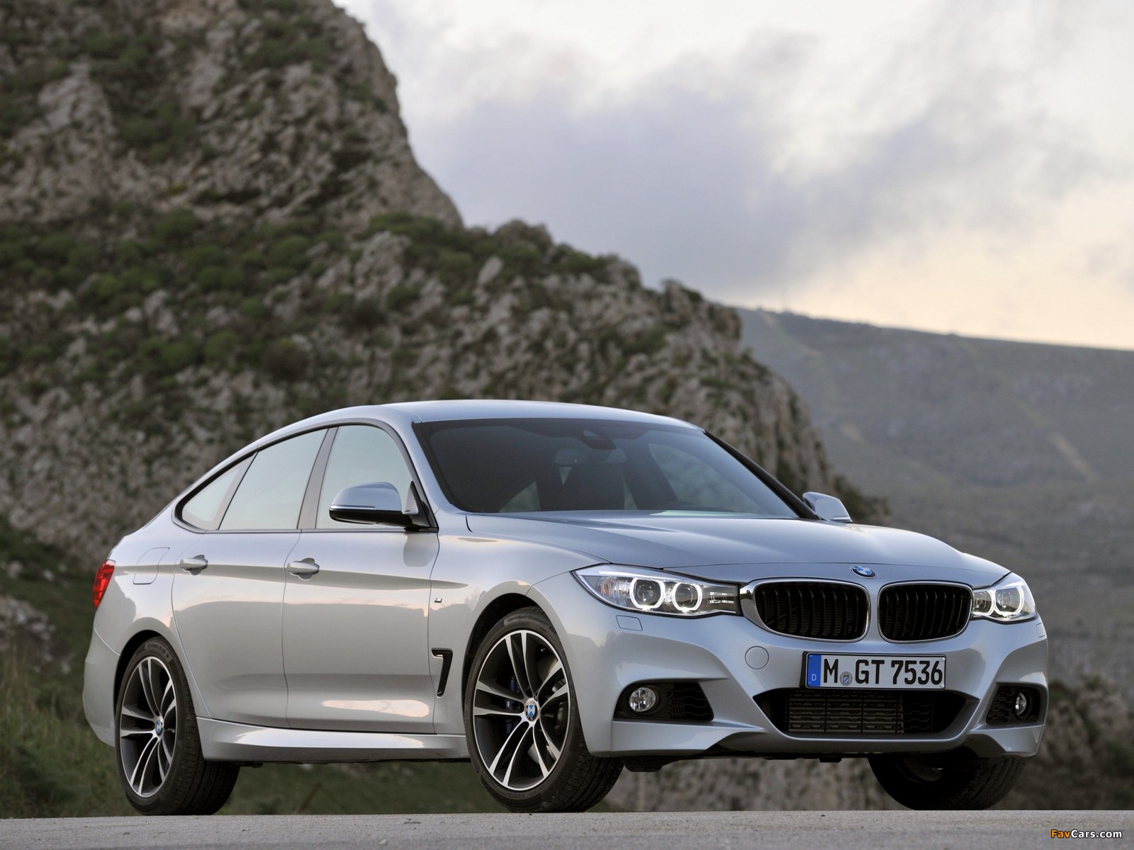 Pictures of BMW 335i Gran Turismo M Sports Package (F34) 2013 (1600 x 1200)