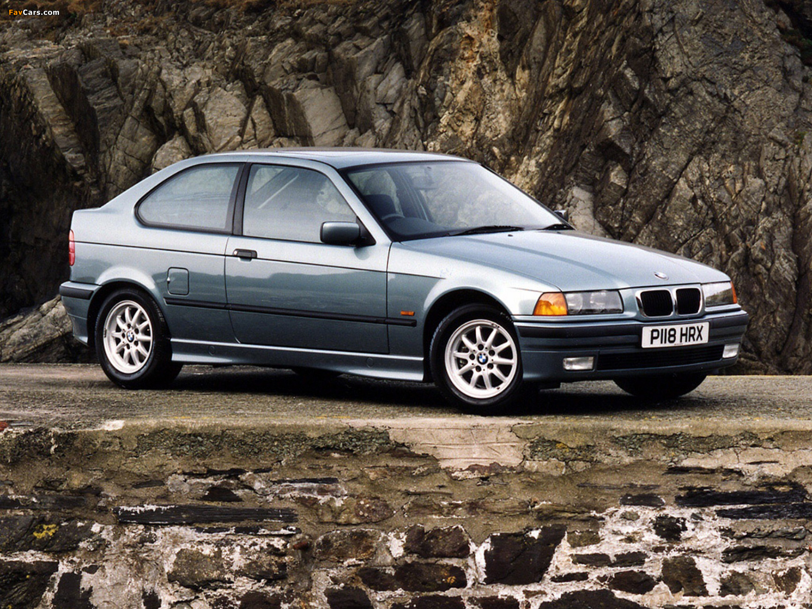 Pictures of BMW 318ti Compact UK-spec (E36) 1994–2000 (1600 x 1200)