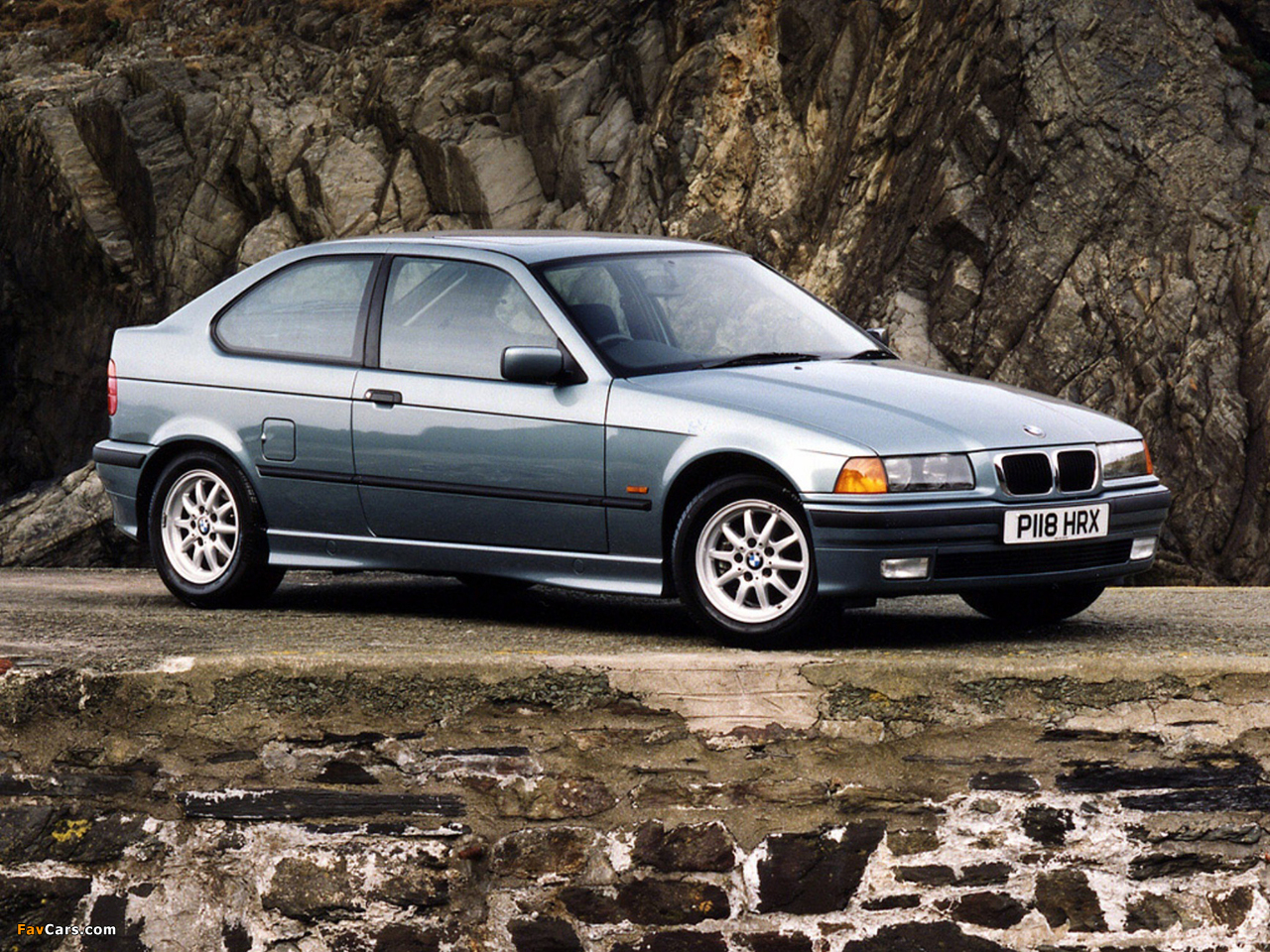 Pictures of BMW 318ti Compact UK-spec (E36) 1994–2000 (1280 x 960)