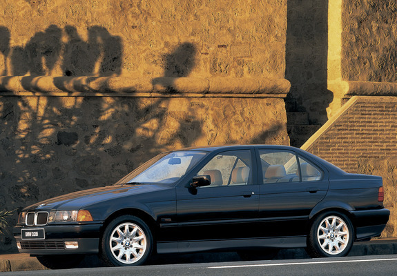 Pictures of BMW 328i Sedan (E36) 1995–98