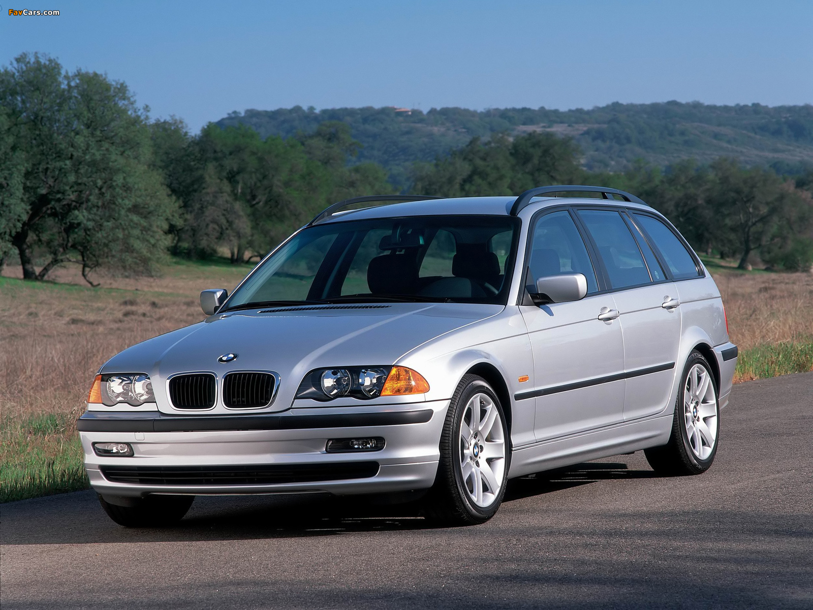 Pictures of BMW 323i Touring (E46) 1998–2000 (1600 x 1200)