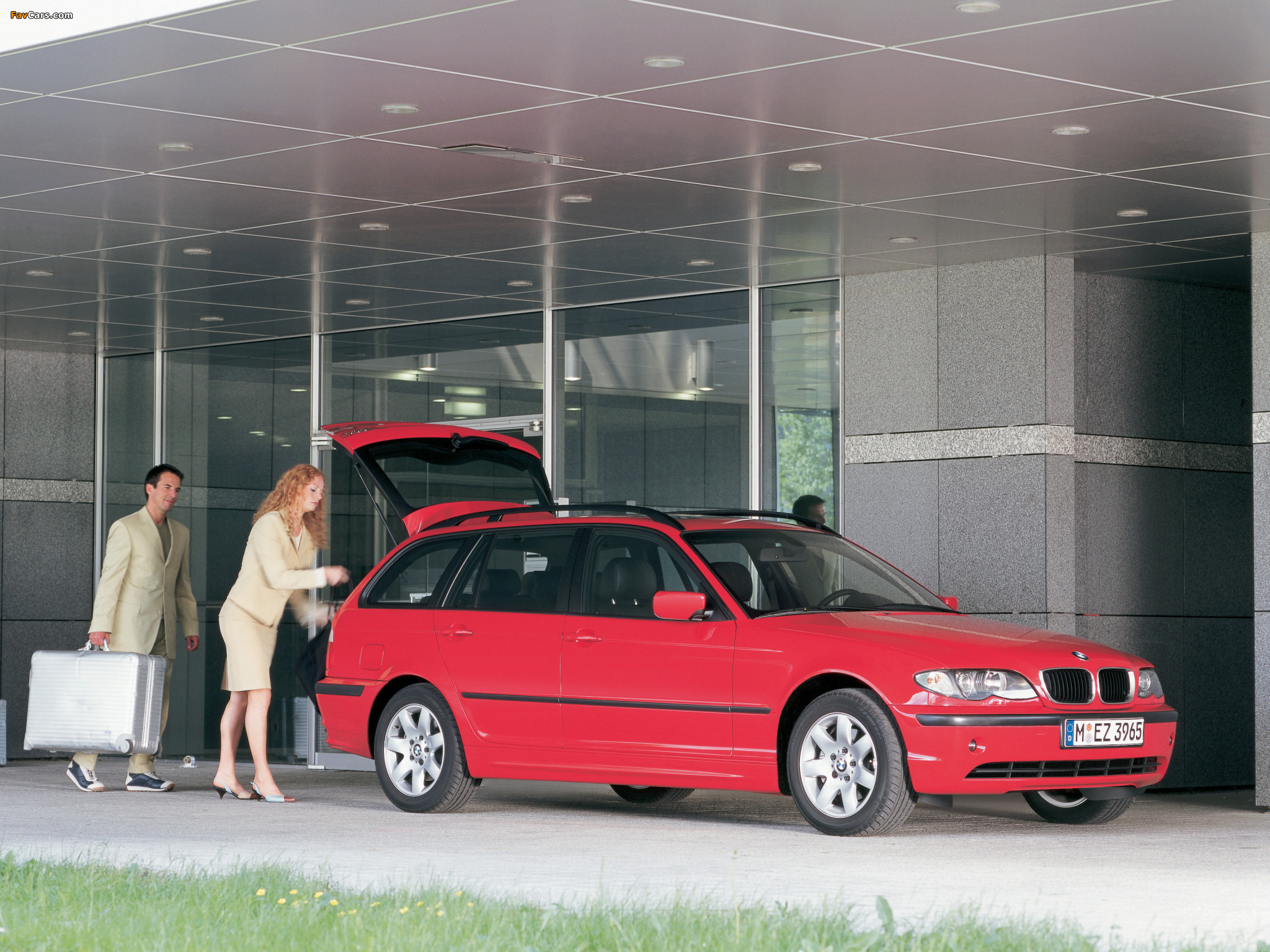 Pictures of BMW 318i Touring (E46) 2001–05 (2048 x 1536)