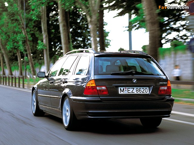 Pictures of BMW 325i Touring (E46) 2001–05 (640 x 480)