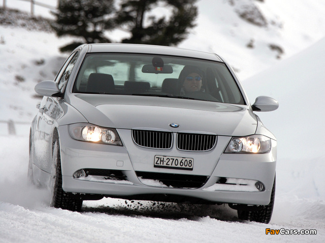 Pictures of BMW 330xi Sedan (E90) 2005–08 (640 x 480)