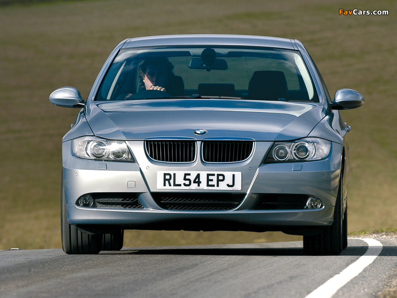Pictures of BMW 320d Sedan UK-spec (E90) 2005–08 (800 x 600)