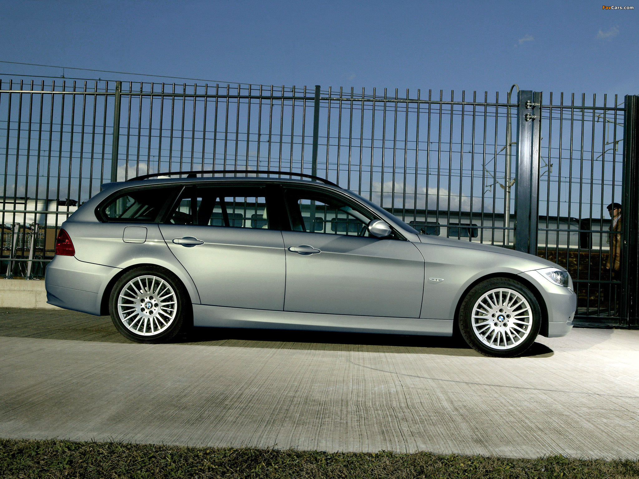Pictures of BMW 320d Touring (E91) 2006–08 (2048 x 1536)