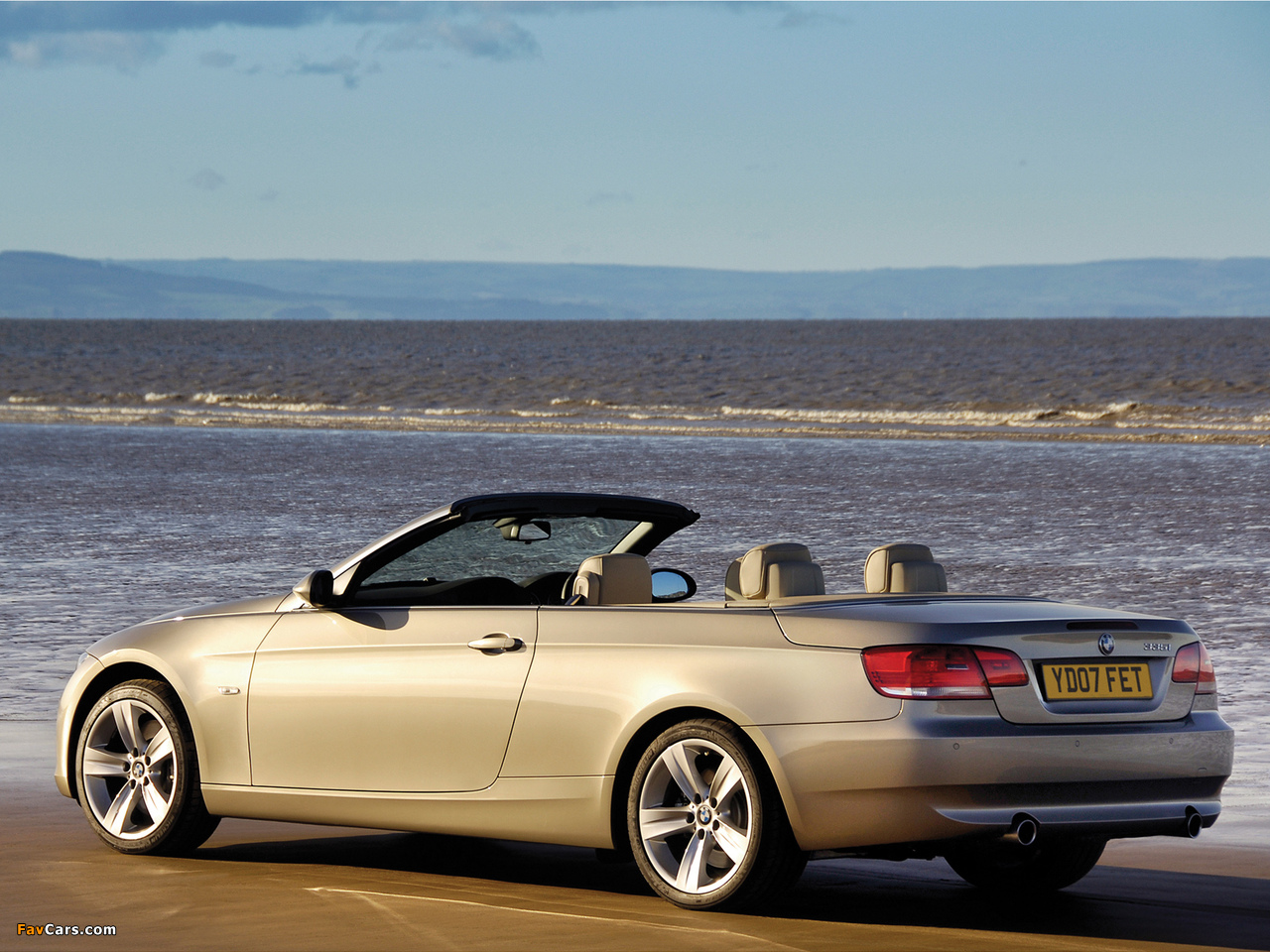 Pictures of BMW 335i Cabrio UK-spec (E93) 2007–10 (1280 x 960)