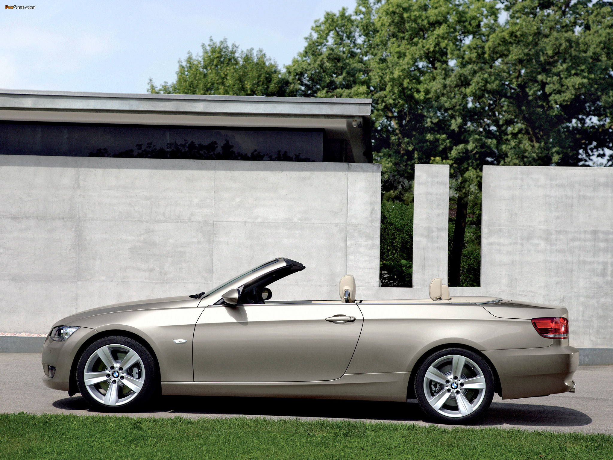 Pictures of BMW 335i Cabrio (E93) 2007–10 (2048 x 1536)