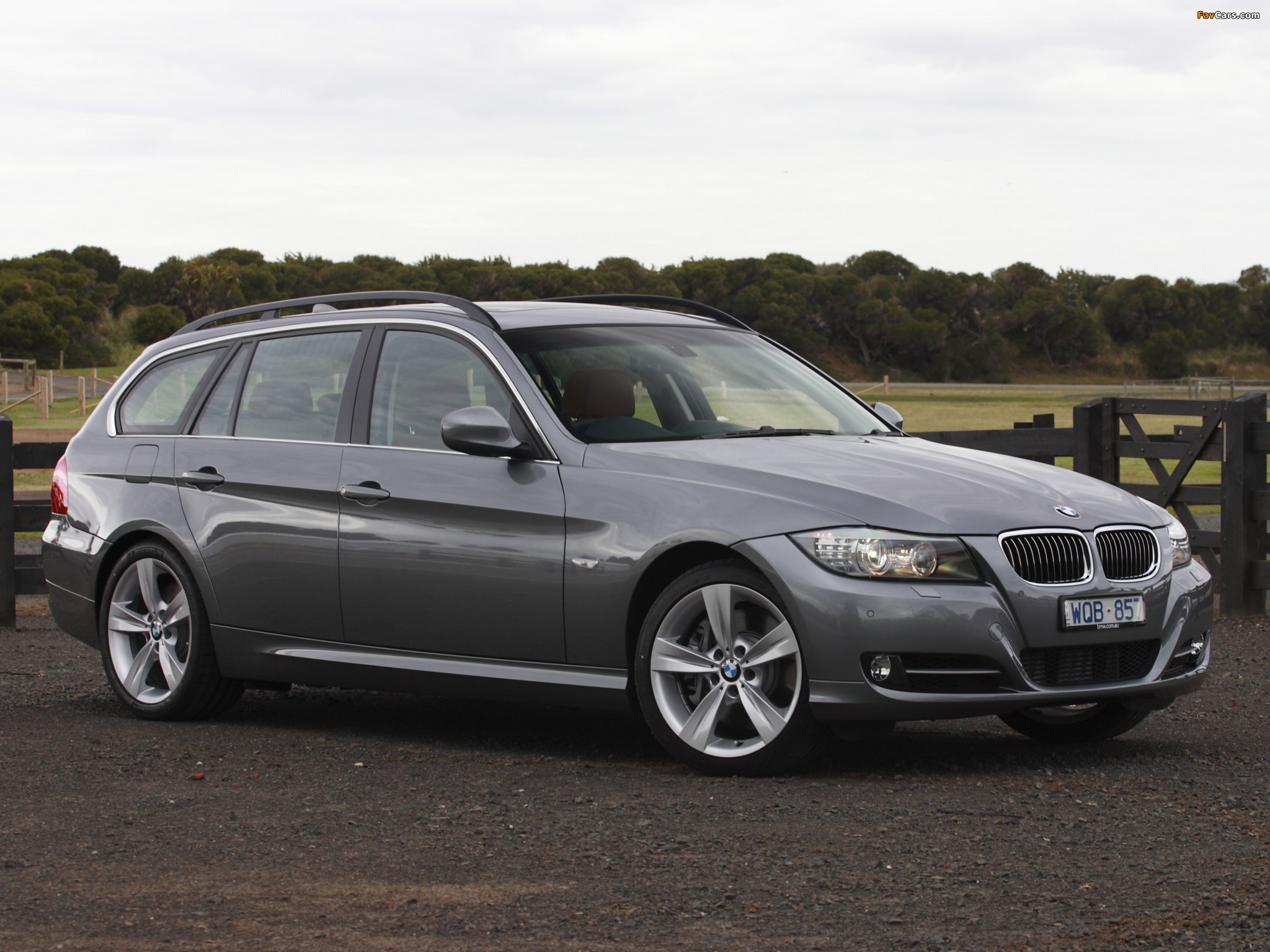 Pictures of BMW 335i Touring AU-spec (E91) 2008–12 (2048 x 1536)