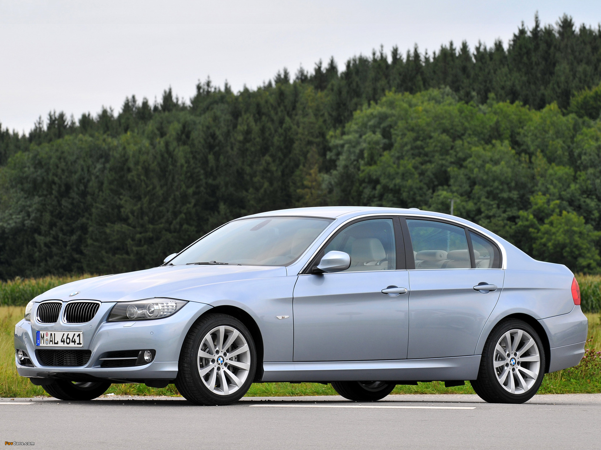 Pictures of BMW 335i Sedan (E90) 2008–11 (2048 x 1536)