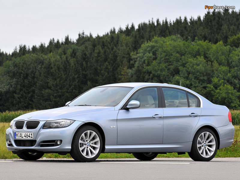 Pictures of BMW 335i Sedan (E90) 2008–11 (800 x 600)