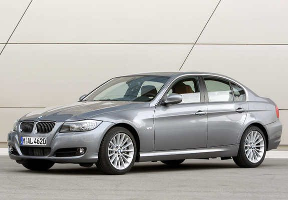 Pictures of BMW 330d Sedan (E90) 2008–11