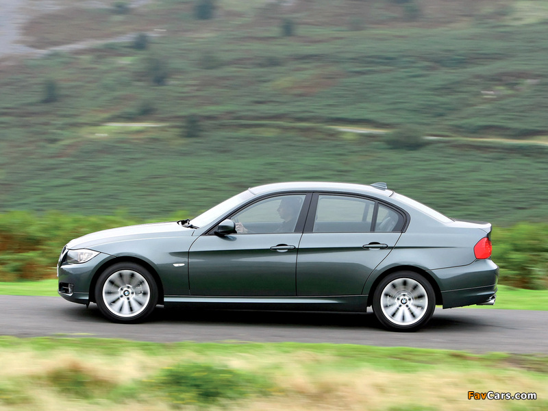 Pictures of BMW 320d Sedan UK-spec (E90) 2008–11 (800 x 600)
