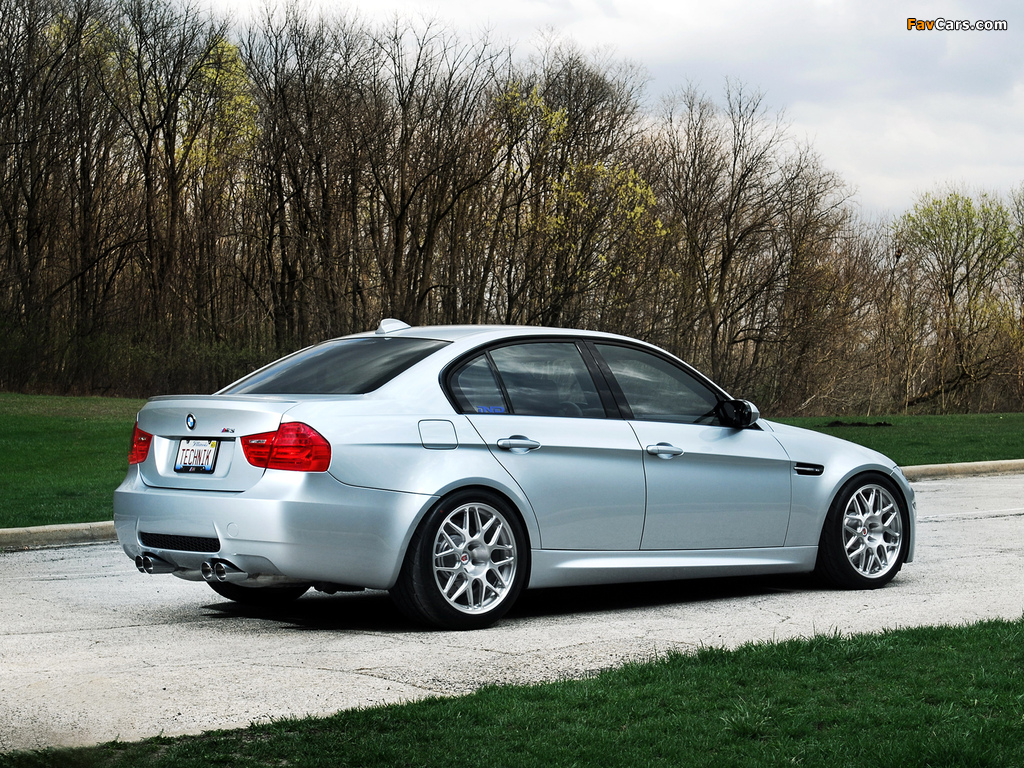 Pictures of IND BMW M3 Sedan (E90) 2009–10 (1024 x 768)