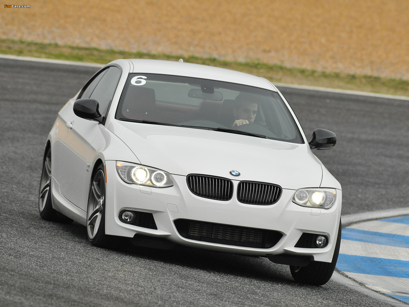 Pictures of BMW 335is Coupe US-spec (E92) 2010 (1600 x 1200)