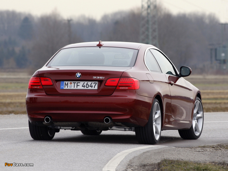Pictures of BMW 335i Coupe (E92) 2010 (800 x 600)