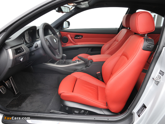 Pictures of BMW 335is Coupe US-spec (E92) 2010 (640 x 480)