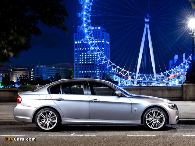 Pictures of BMW 318i Sedan Performance Edition (E90) 2011 (640 x 480)