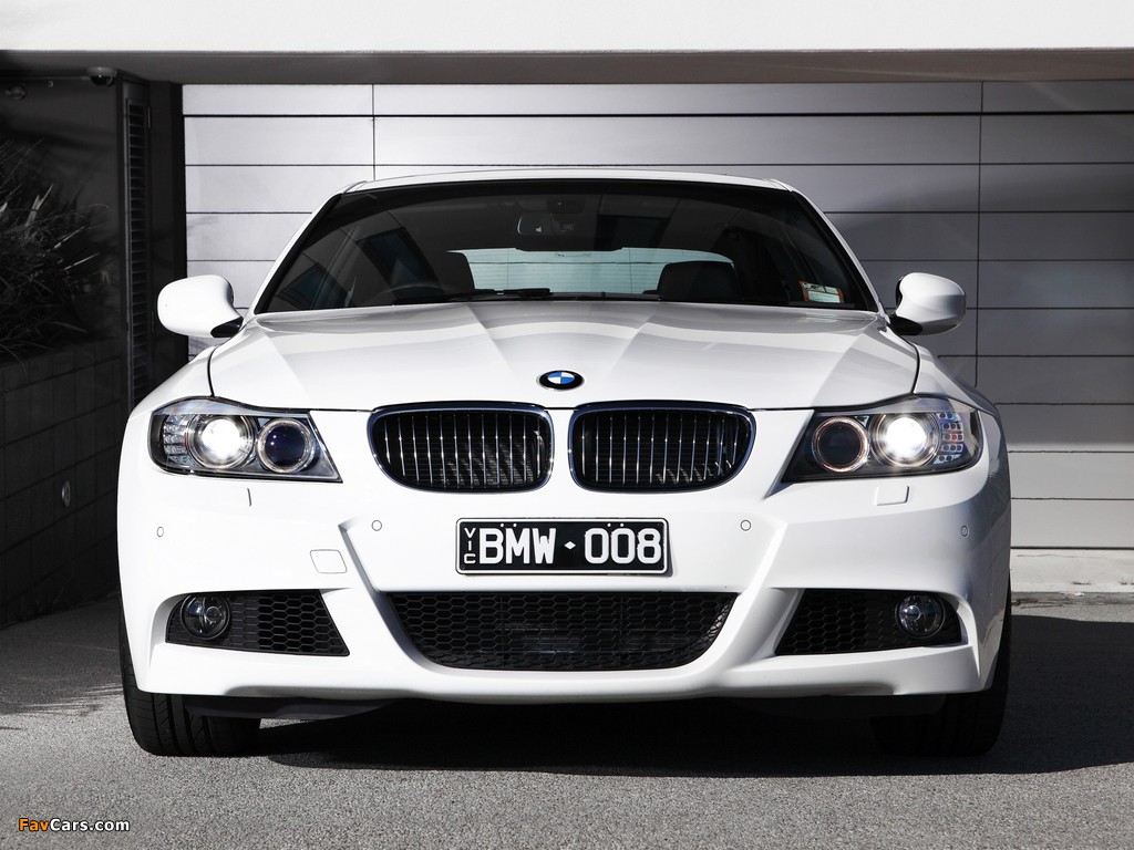 Pictures of BMW 325i Sedan M Sports Package AU-spec (E90) 2011 (1024 x 768)