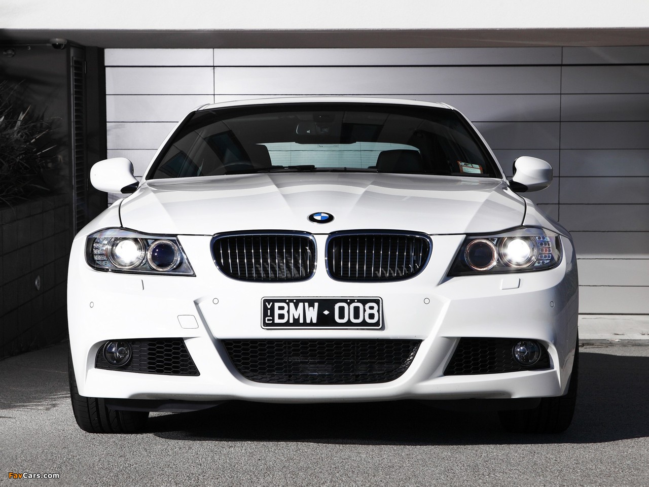 Pictures of BMW 325i Sedan M Sports Package AU-spec (E90) 2011 (1280 x 960)