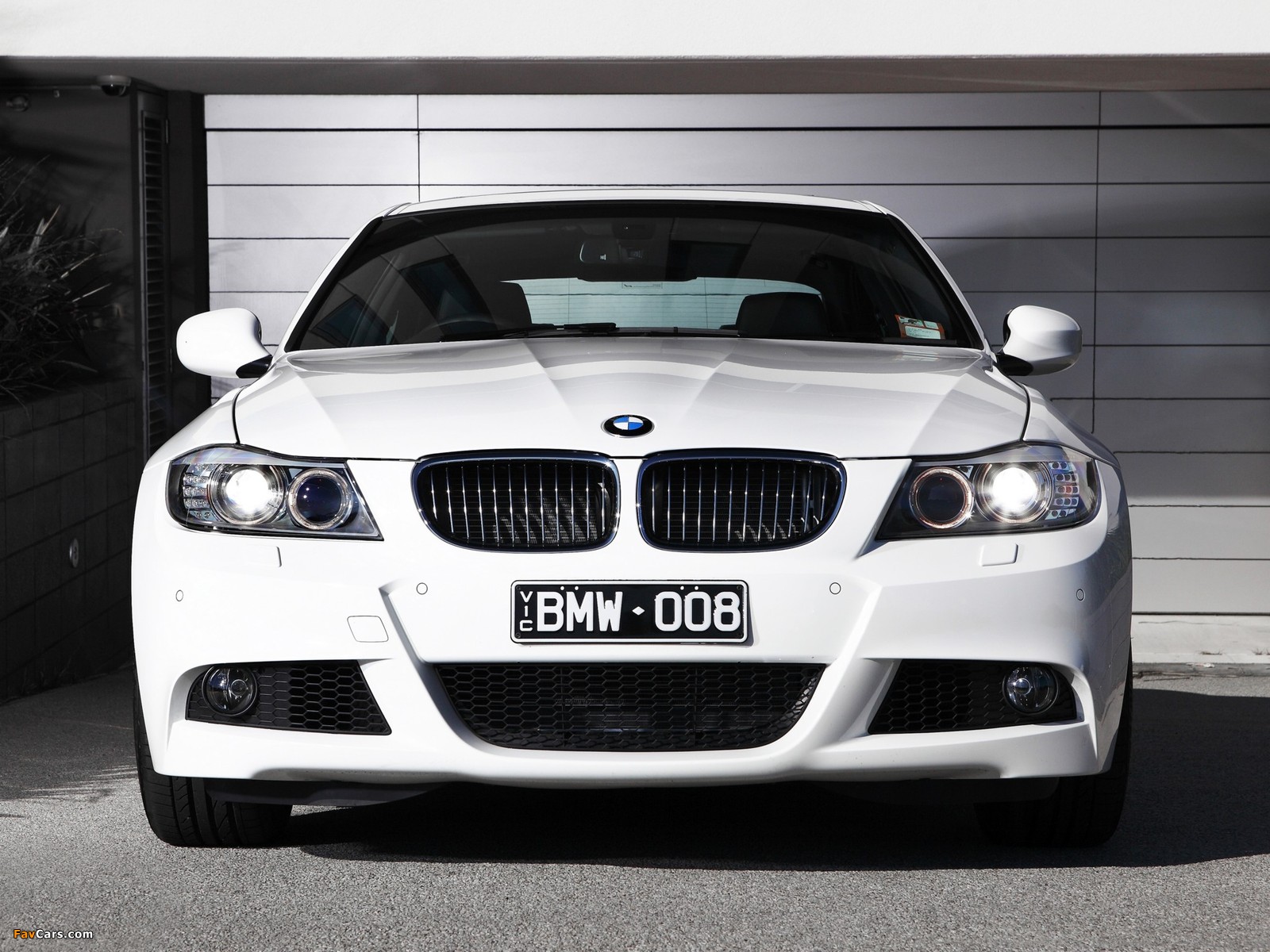 Pictures of BMW 325i Sedan M Sports Package AU-spec (E90) 2011 (1600 x 1200)