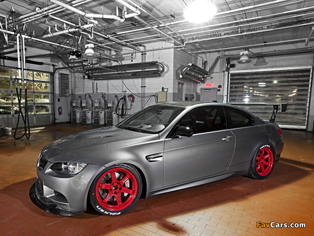 Pictures of IND BMW M3 GTS (E92) 2011 (640 x 480)
