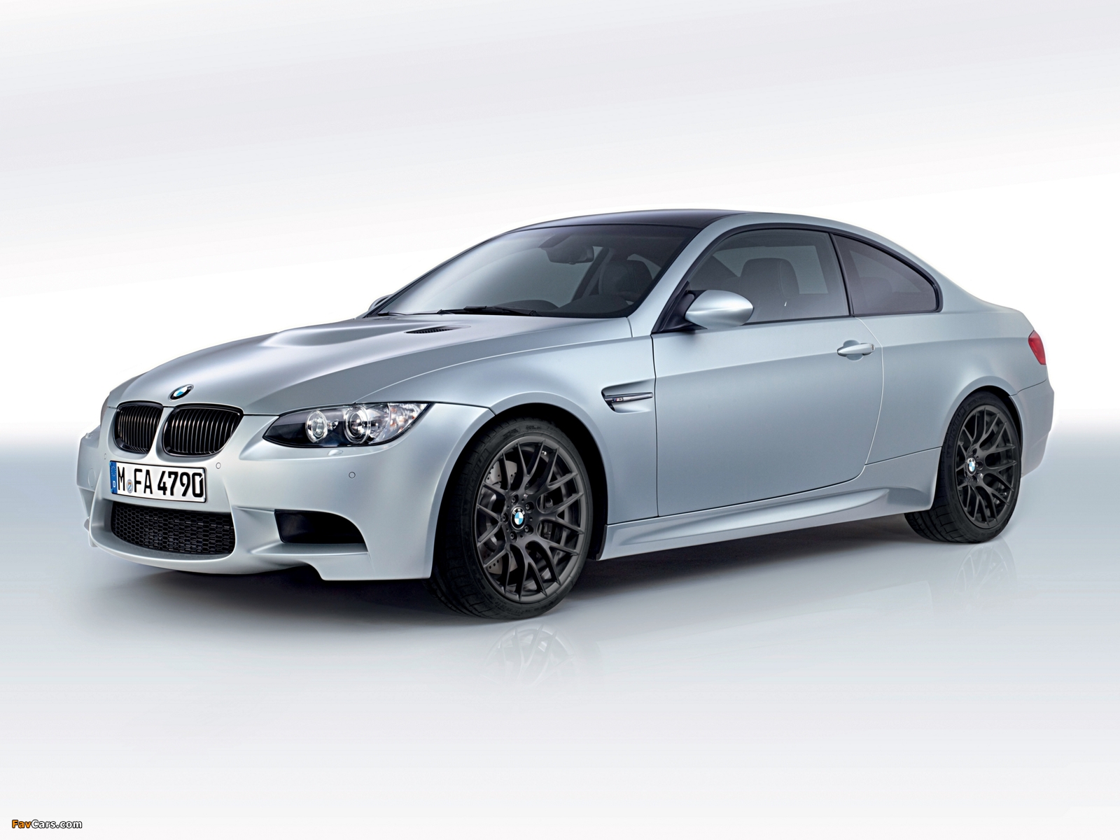 Pictures of BMW M3 Coupe Frozen Silver Edition (E92) 2012 (1600 x 1200)