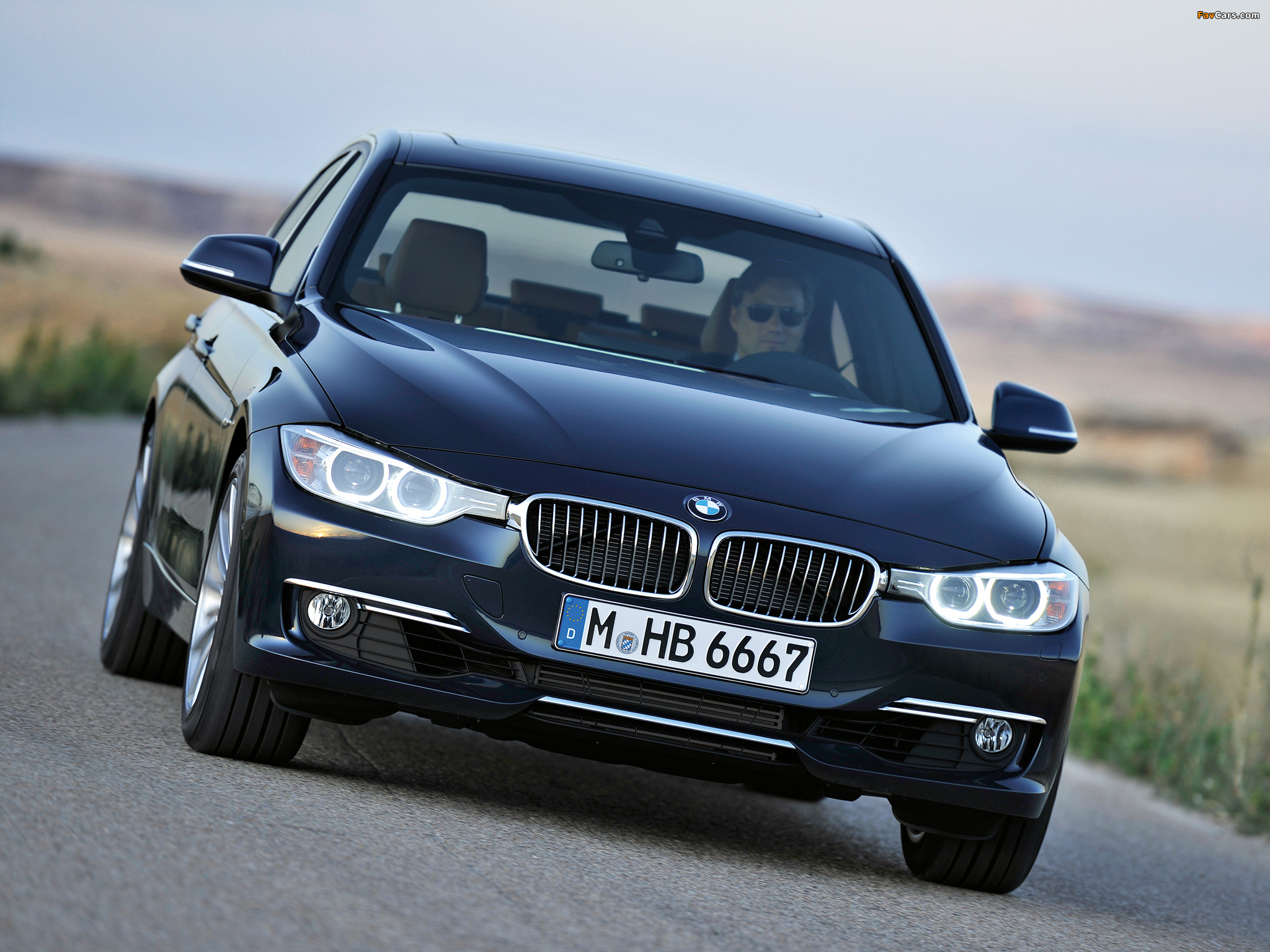 Pictures of BMW 328i Sedan Luxury Line (F30) 2012 (2048 x 1536)