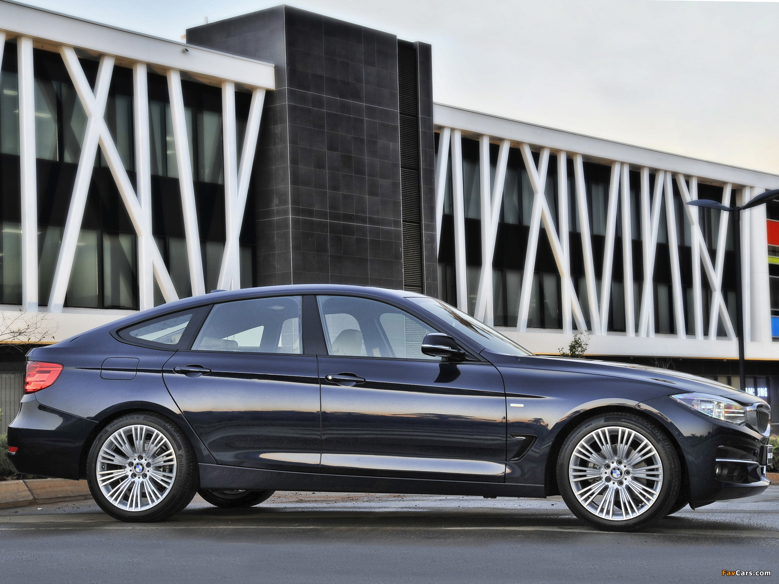 Pictures of BMW 320d Gran Turismo Luxury Line ZA-spec (F34) 2013 (1600 x 1200)
