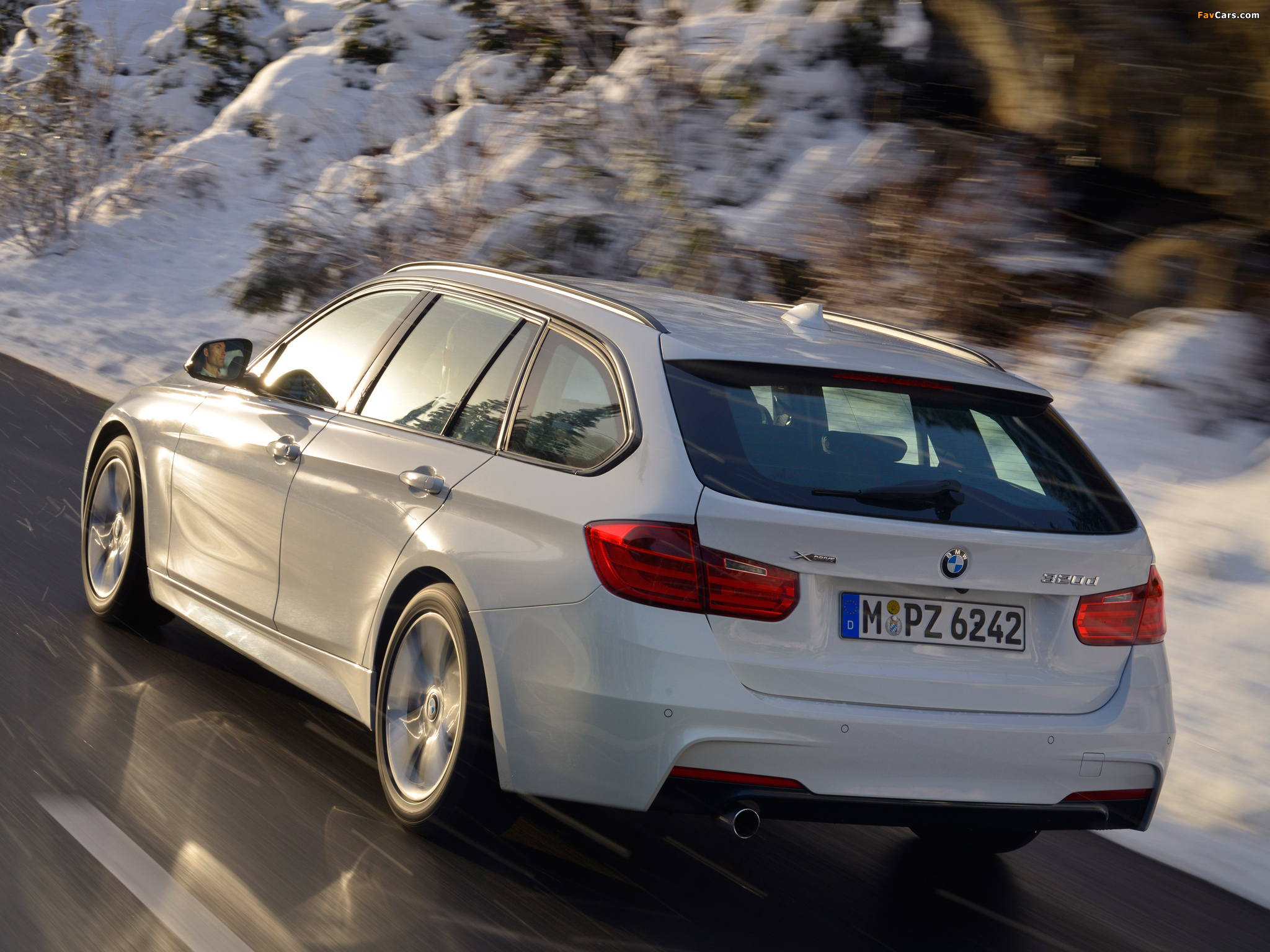 Pictures of BMW 320d xDrive Touring M Sports Package (F31) 2013 (2048 x 1536)
