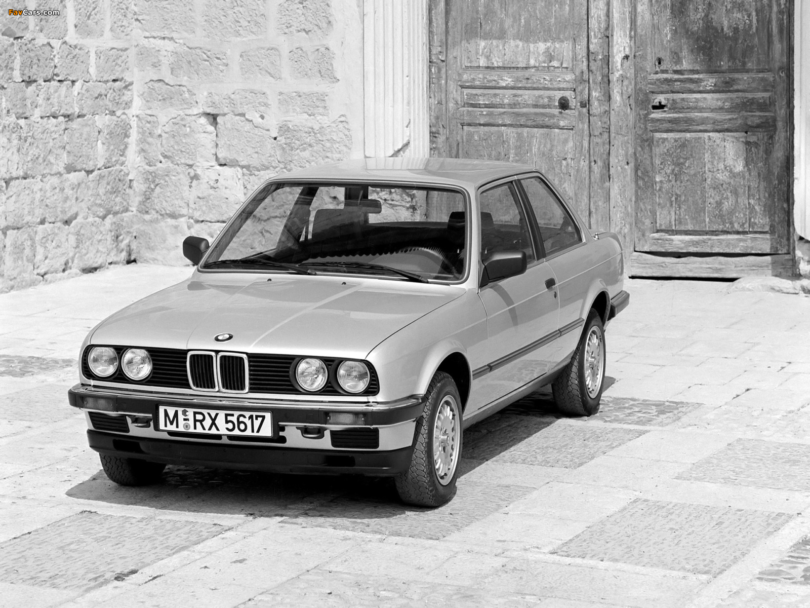 Pictures of BMW 325e Coupe (E30) 1983–88 (1600 x 1200)