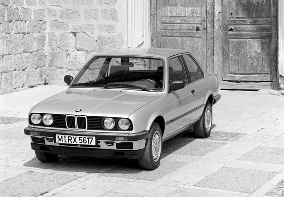 Pictures of BMW 325e Coupe (E30) 1983–88