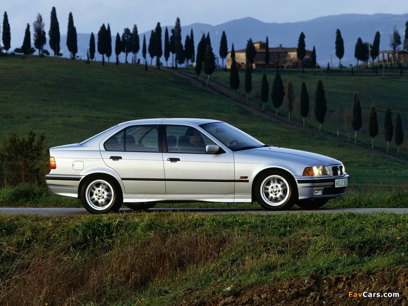 Pictures of BMW 320i Sedan (E36) 1991–98 (800 x 600)