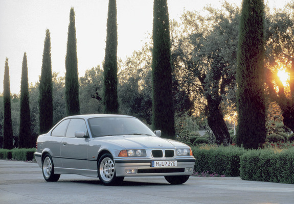BMW 320i Coupe (E36) 1991–99 wallpapers