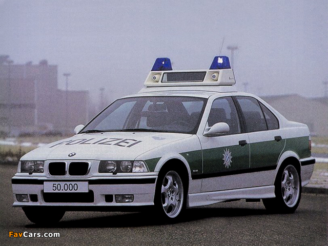 BMW M3 Sedan Polizei (E36) 1994–98 wallpapers (640 x 480)