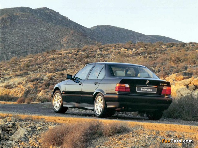 BMW 328i Sedan (E36) 1995–98 wallpapers (640 x 480)