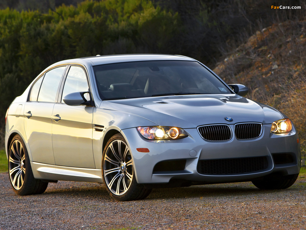 BMW M3 Sedan US-spec (E90) 2008–10 wallpapers (1024 x 768)